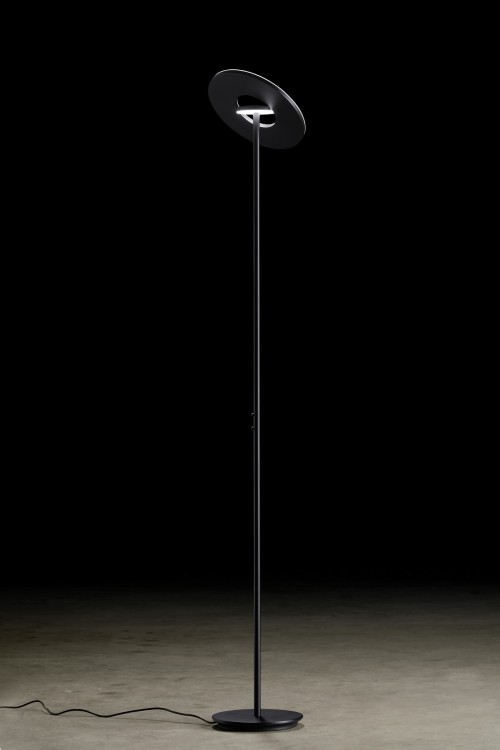 Lampadaire LED Nova 9900 lm noir